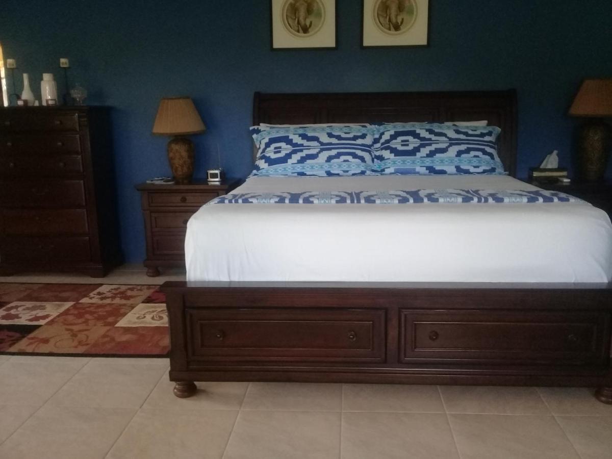 Отель Royal Escape - 1 Anse La Raye Экстерьер фото